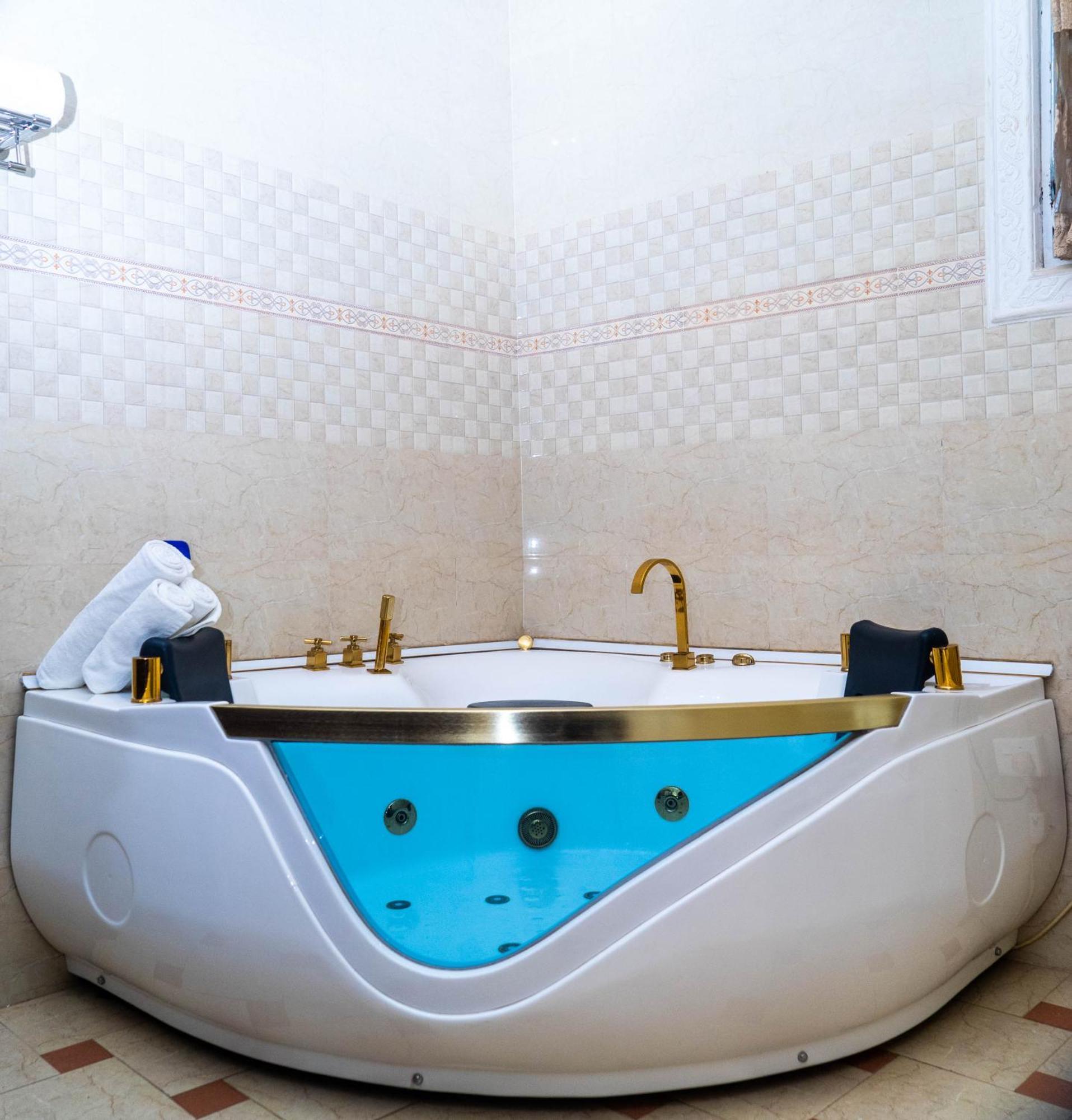 Grand Casamora Hotel Ogbodjo エクステリア 写真