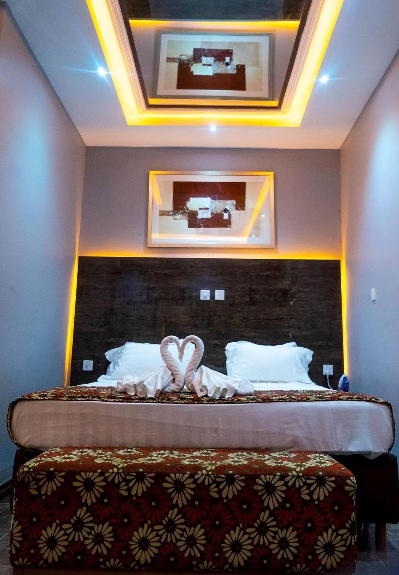 Grand Casamora Hotel Ogbodjo エクステリア 写真