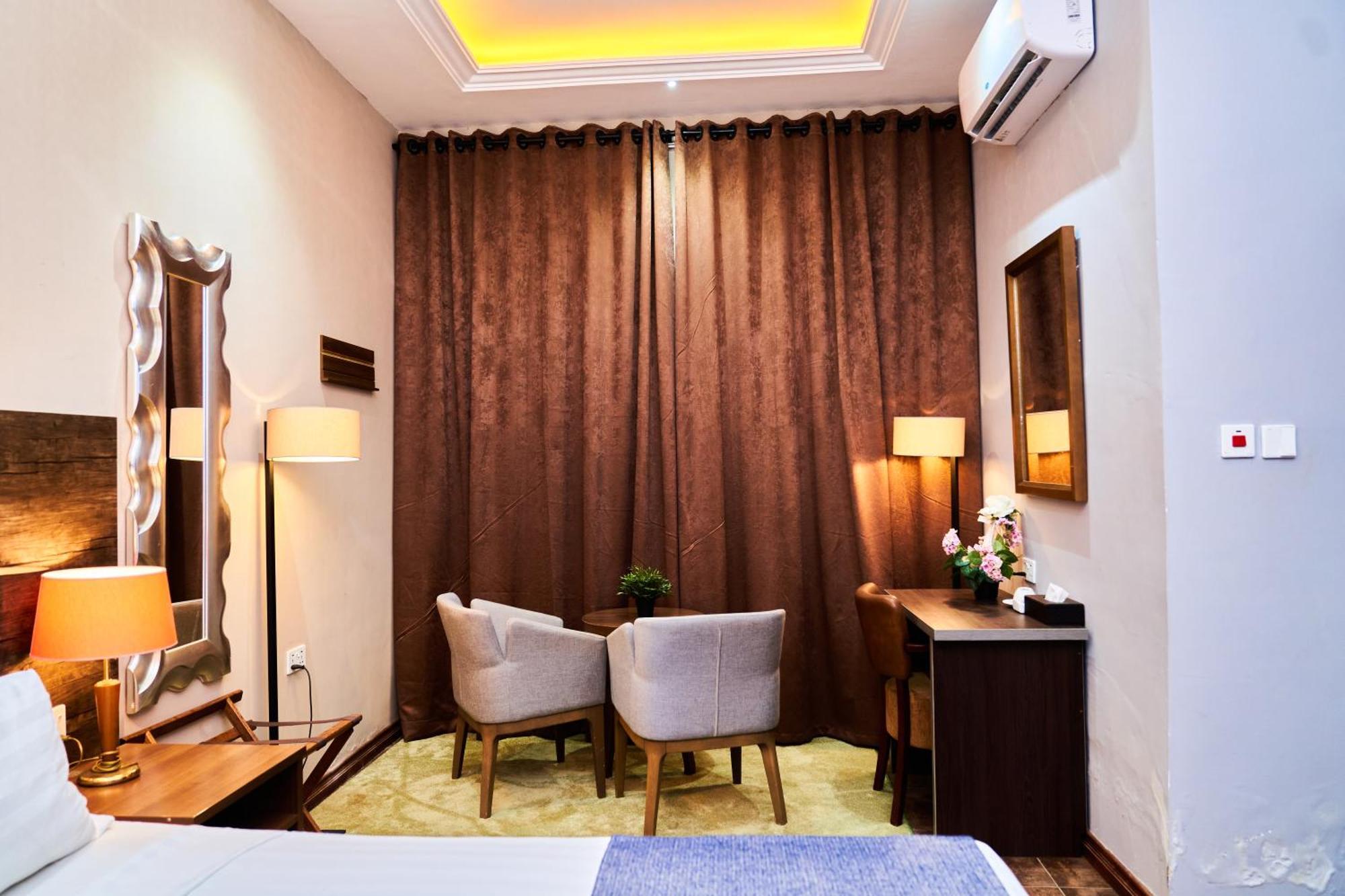 Grand Casamora Hotel Ogbodjo エクステリア 写真