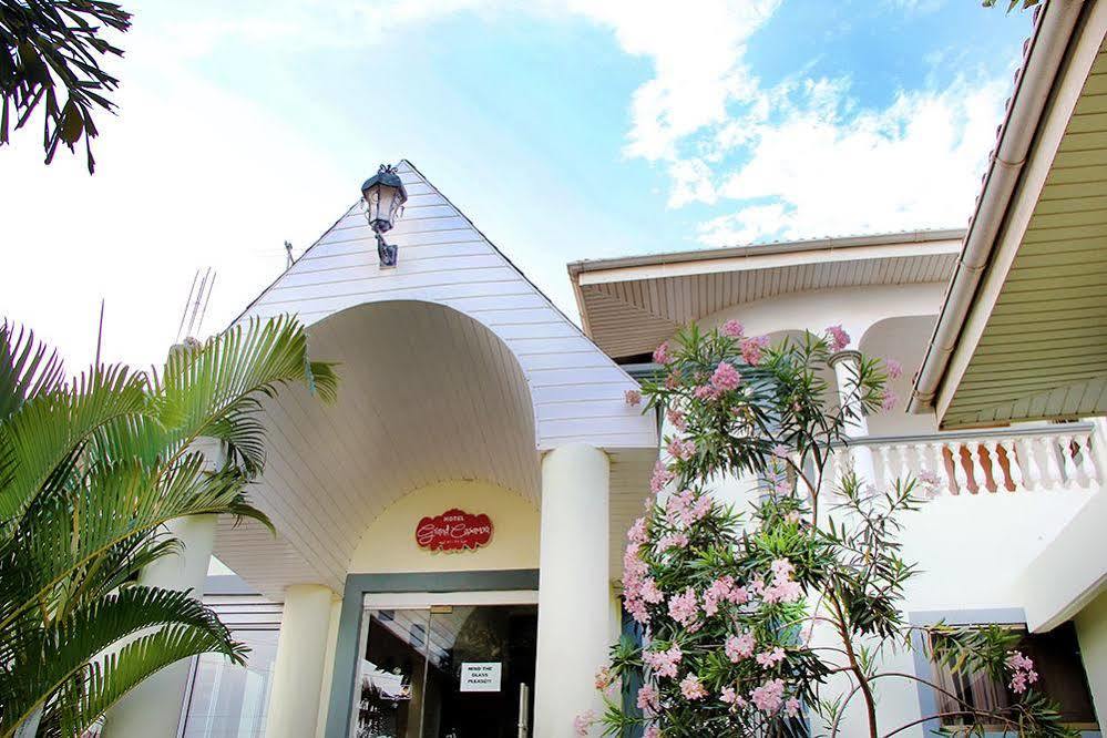 Grand Casamora Hotel Ogbodjo エクステリア 写真